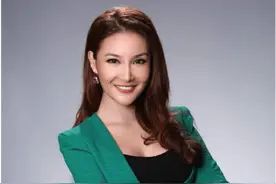 央视女主持承认整容，晒整容恢复期照片，自夸整得自然年轻了很多图片