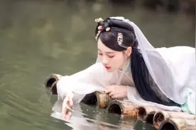 故事：民间故事：鲤鱼精报恩嫁书生，书生猜疑妻子悔恨自杀图片