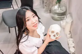 有了这套预设再也不用担心不会调色了，咖啡馆随拍展示图片