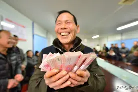 怎样谈加薪，老板才会听？揭秘领导给你涨工资的底层逻辑图片