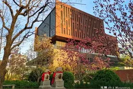 “人美”的红色基因与红色传承图片