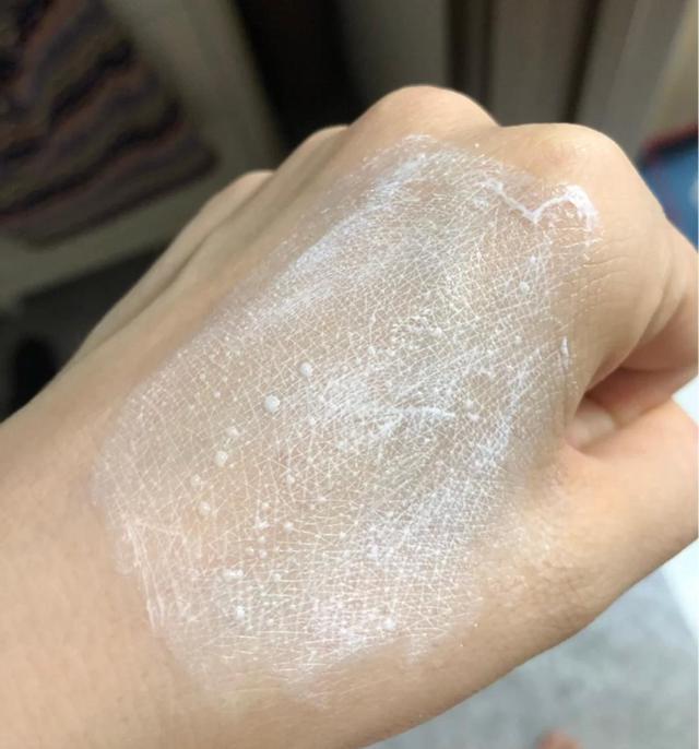 风很大却“难用”的隔离：兰芝厚重，Za卡粉搓泥，纽西之谜闷痘