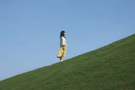 怨恨别人，就是伤害自己图片