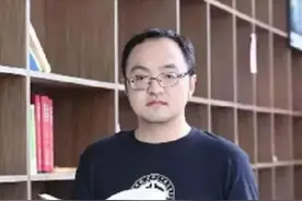 80后北大数学天才许晨阳，回国任教6年，却因3点弊端重返美国图片