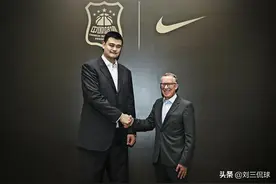 12个耐克和阿迪达斯的赞助合同让我明白，为何体育圈只能沉默图片