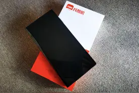 围观！华为Mate X评测：华为首款折叠手机和平板结合体，喜欢吗？图片