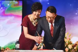 郎平的成功，离不开她背后的三个男人图片