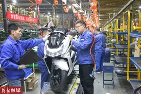 洛阳北易：大力研发新产品，新款智能摩托车量产图片