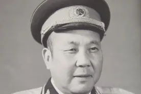 三发炮弹拯救长征！“炮神”将军赵章成有多传奇？图片