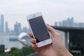 5年前的苹果小钢炮现在怎么样了？iPhone SE评测图片
