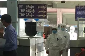 26名中国人从缅甸木姐口岸合法入境，已按规定采样送检图片