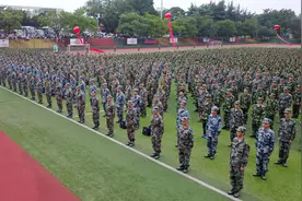 一人祸害三代，安徽大学生拒服兵役被罚4万元，2年内不能复学图片