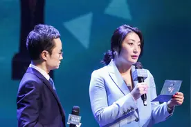 最低调的继承人：拥有600亿家产却开着“吉利”车，38岁仍单身图片
