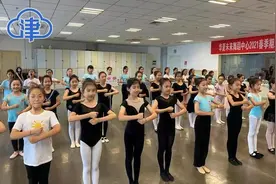 2021天津国际少年儿童文化艺术节开幕在即 京津冀艺术团小乐手排练忙图片