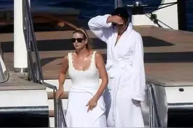 伊万卡真敢穿！穿“分体泳装”大秀好身材，网友：真会穿啊！美图片