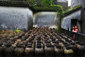 窖藏酒用哪种酒坛好？如何选择装酒的坛子？图片