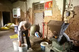 磨面机器论斤卖，山东大爷舍不得卖，留下自用图片