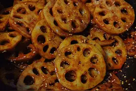 五哈团队之南昌一毛钱奶奶，好吃到停不下来的拌藕片图片