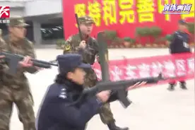 长沙火车南站突现“暴恐分子”持刀冲向群众，警方4分钟成功处置视频封面