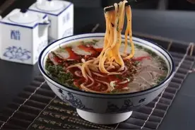 【平凉美食】平凉这碗流传了数千年的饸饹面图片