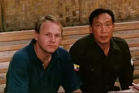 金三角贩毒皇帝坤沙，手握6个师军队,从不向中国贩毒，美国都忌惮图片