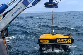 快速下沉到海底117米处！美国两栖战车找到，人员遗体也在车内图片