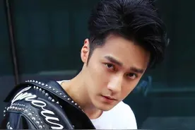 蒋劲夫近况曝光！携美女健身房运动，一起泡吧享受夜生活图片