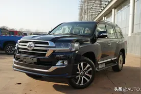 新款GT版丰田陆巡：坦克转向+空气悬挂，8缸预售65万，霸气图片