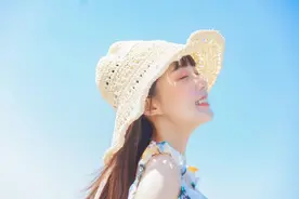 妹子问: “你怎么还没睡”, 这三个高情商回复, 男人要会图片