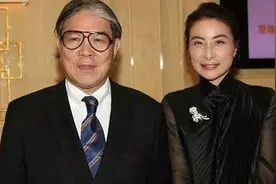 “跳水皇后”郭晶晶，嫁入千亿豪门8年生3娃，三胎奖励截然不同图片