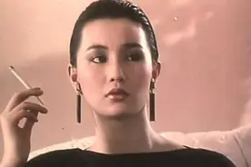 《玫瑰的故事》：离婚弃女只为爱天真，追爱终成眷属是玫瑰的一生图片