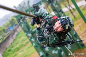 嘟~您呼叫的兵哥又不在服务区了…图片