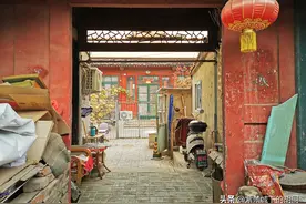 紧邻天安门老宅院，院主人曾承办百余处皇家宫廷，留下珍贵资料图片