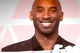 球星与女神的撩情话术！奥尼尔老道，库里选择无视，18岁的科比呢图片