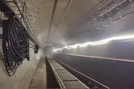 北京多条在建地铁完成铺轨，今年底开通图片