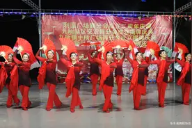 2021年乐东县舞蹈协会元旦联欢晚会扇子舞《我的祖国》图片