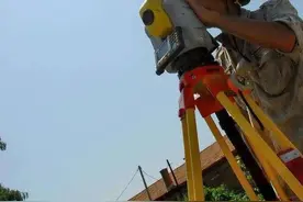 为什么经常有人到农村测量房子，你知道这是做什么用吗？图片