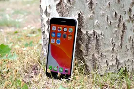 2899元入手！iPhone SE变相降价？果粉：电池小，样子老！A13真香图片