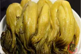 外婆用了60年的腌酸菜配方，不放盐3天变酸，比老坛酸菜还酸爽图片