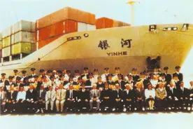 银河号事件，美军舰嚣张围堵恐吓，沙祖康：贵国情报是1块钱买的图片