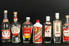 别轻视！4款“尴尬裸瓶”酒，全是100%纯粮却被遗忘，好喝不贵图片