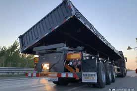 侧翻自卸半挂容易开裂 那是因为你买车的时候没有关注到这三点图片