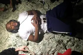 意外赚了6700万，又有5.4亿元将进账！梅威瑟VS帕奎奥可能要黄！图片
