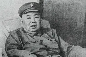 上将许世友来到广州，指挥战士抓野猪，摆了一桌许氏“野味宴”图片
