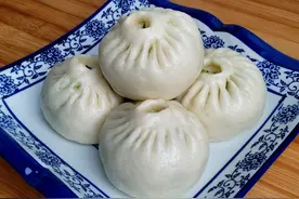 蔬菜包子翠绿不发黄？掌握这个小技巧，个个翠绿，松软鲜香，美味图片
