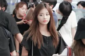 JYP TWICE成员周子瑜图片