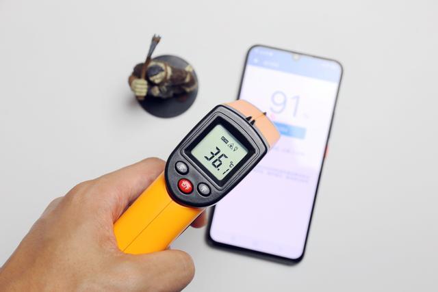 vivo手机的返回键在哪里设置（一周强度使用后我对机皇有了新的认知）