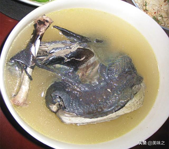 香菇花胶乌鸡汤的做法大全 2026年香菇花胶乌鸡汤的做法大全视频