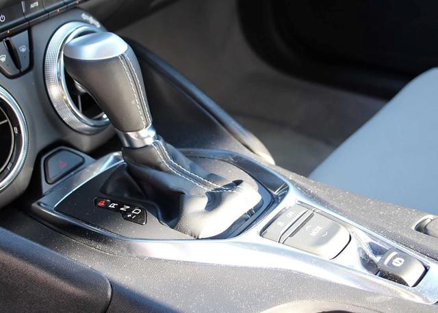 虽然是2018款的雪佛兰，但这科迈罗ZL1相同能惊艳全场