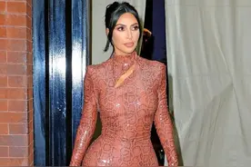 金卡戴珊的身材跟“过山车”似的，裙子都“撑”得没褶了，真厉害图片